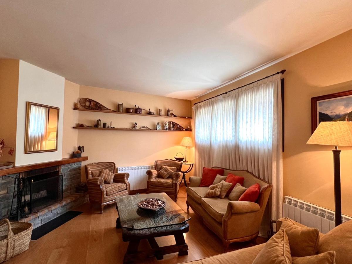 Apartament De La Vall Ferrera - L'Amfitriona 아리우 외부 사진