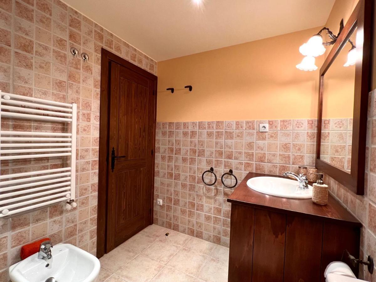 Apartament De La Vall Ferrera - L'Amfitriona 아리우 외부 사진